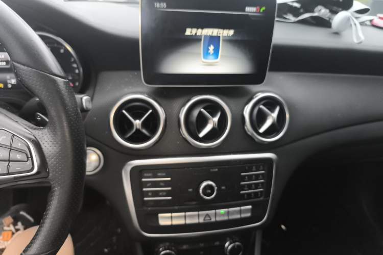 Used Mercedes-Benz GLA 2018 GLA 200 Fashion Model Audio And AC Panel