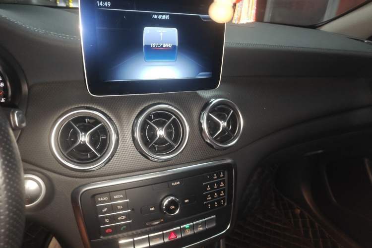 Used Mercedes-Benz GLA 2018 GLA 200 Fashion Model Audio And AC Panel