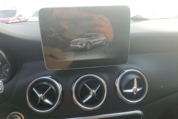 Used Mercedes-Benz GLA 2018 GLA 200 Fashion Model Audio And AC Panel