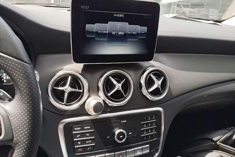 Used Mercedes-Benz GLA 2018 GLA 200 Fashion Model Audio And AC Panel