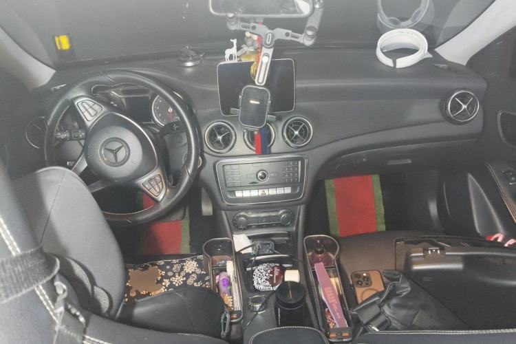 Used Mercedes-Benz GLA 2018 GLA 200 Fashion Model Center Console