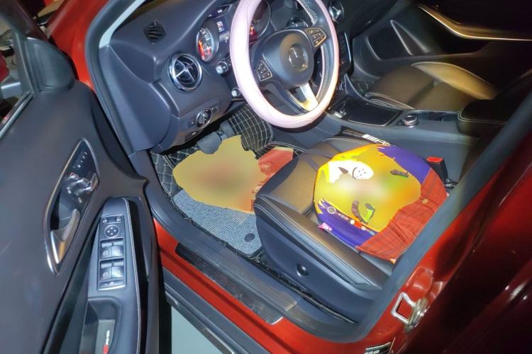 Used Mercedes-Benz GLA 2018 GLA 200 Sport Edition Driver Seat