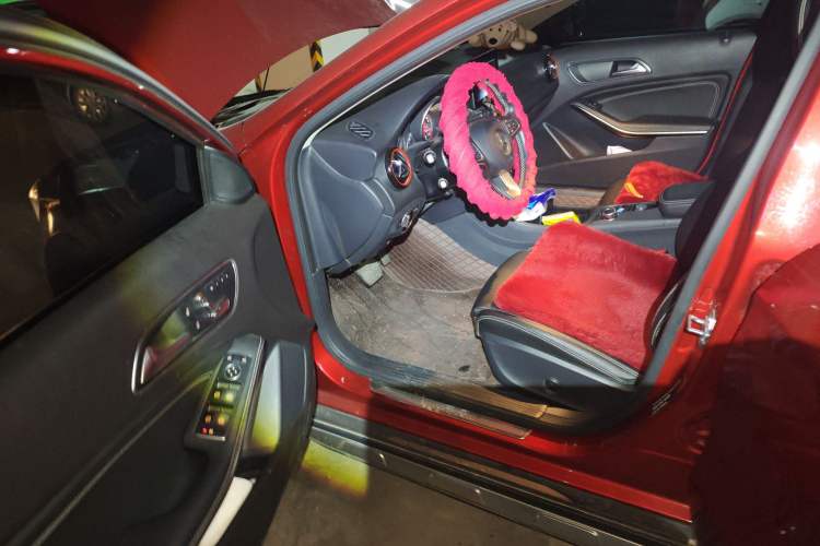 Used Mercedes-Benz GLA 2018 GLA 200 Sport Edition Driver Seat