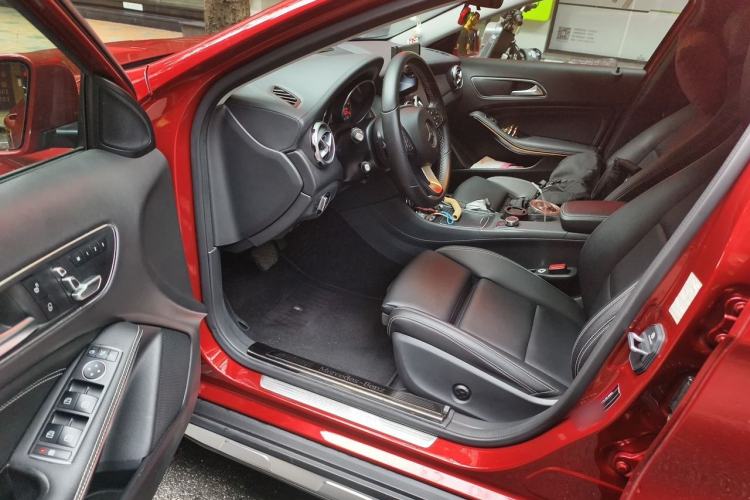 Used Mercedes-Benz GLA 2018 GLA 200 Fashion Model Driver Seat