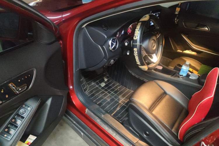 Used Mercedes-Benz GLA 2018 GLA 200 Sport Edition Driver Seat