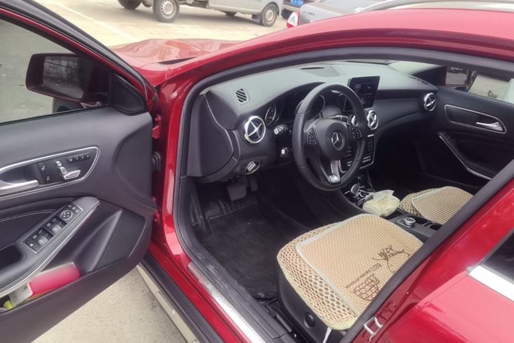 Used Mercedes-Benz GLA 2018 GLA 200 Fashion Model Driver Seat