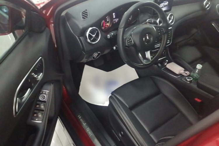 Used Mercedes-Benz GLA 2018 GLA 200 Fashion Model Driver Seat