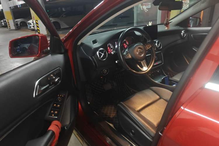 Used Mercedes-Benz GLA 2018 GLA 200 Fashion Model Driver Seat