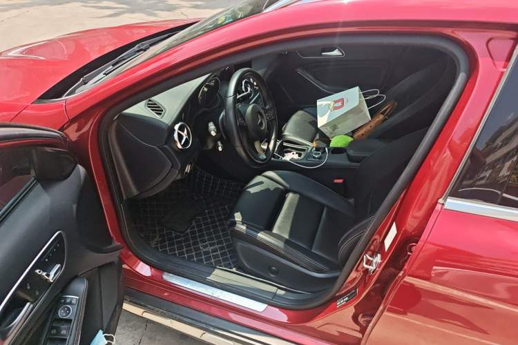 Used Mercedes-Benz GLA 2018 GLA 200 Fashion Model Driver Seat