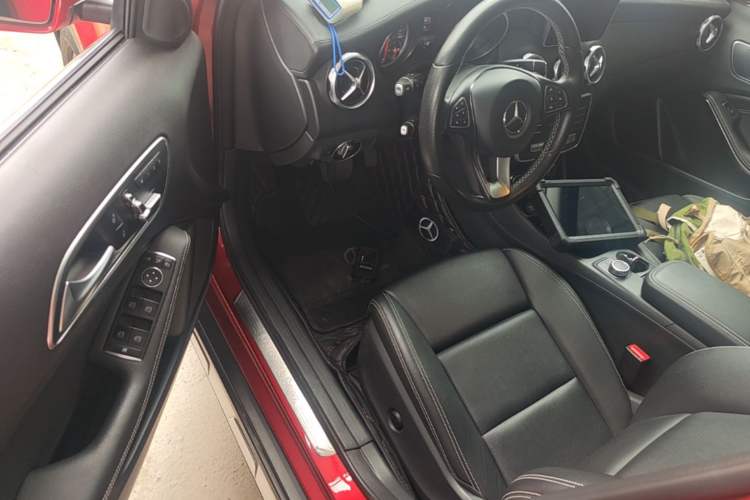 Used Mercedes-Benz GLA 2018 GLA 200 Fashion Model Driver Seat