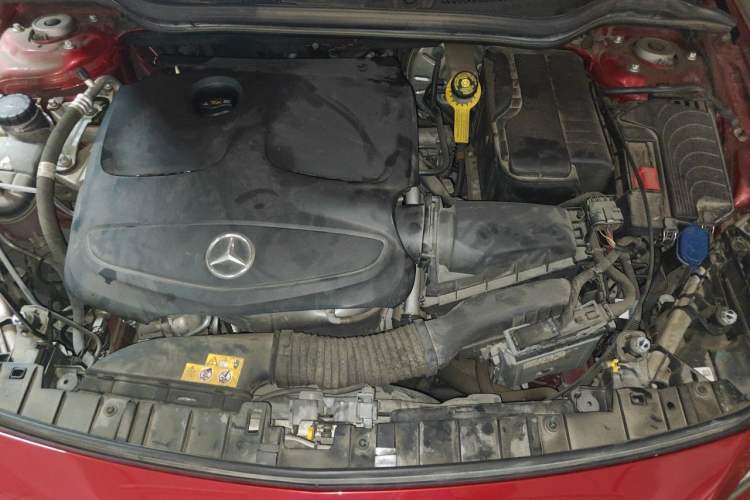 Used Mercedes-Benz GLA 2018 GLA 200 Fashion Model Engine Bay