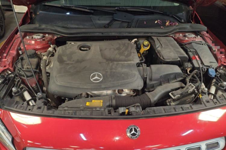 Used Mercedes-Benz GLA 2018 GLA 200 Fashion Model Engine Bay