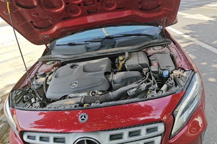 Used Mercedes-Benz GLA 2018 GLA 200 Fashion Model Engine Bay