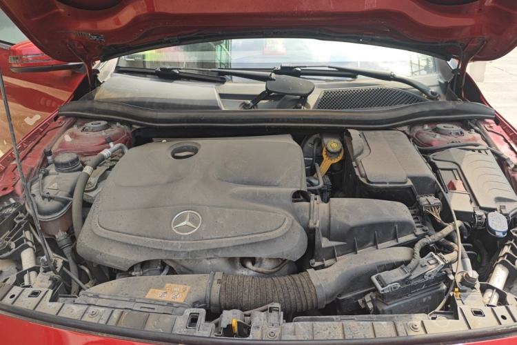 Used Mercedes-Benz GLA 2018 GLA 200 Fashion Model Engine Bay