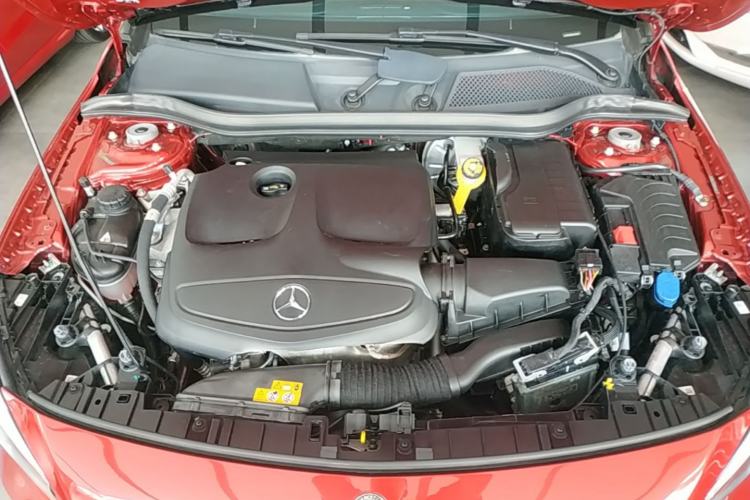 Used Mercedes-Benz GLA 2018 GLA 200 Fashion Model Engine Bay