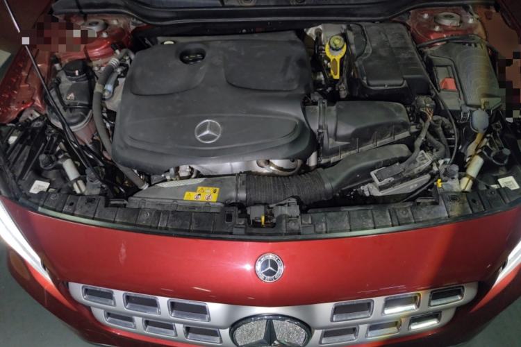 Used Mercedes-Benz GLA 2018 GLA 200 Fashion Model Engine Bay