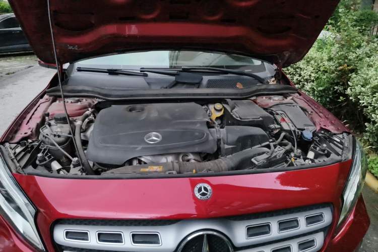 Used Mercedes-Benz GLA 2018 GLA 200 Fashion Model Engine Bay