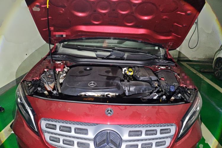 Used Mercedes-Benz GLA 2018 GLA 200 Fashion Model Engine Bay