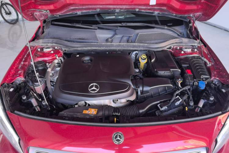 Used Mercedes-Benz GLA 2018 GLA 200 Fashion Model Engine Bay