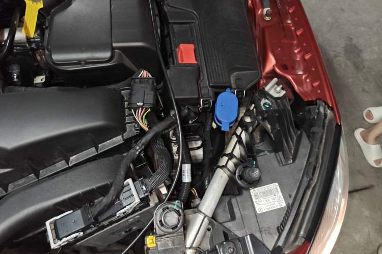Used Mercedes-Benz GLA 2018 GLA 200 Sport Edition Engine Bay Left