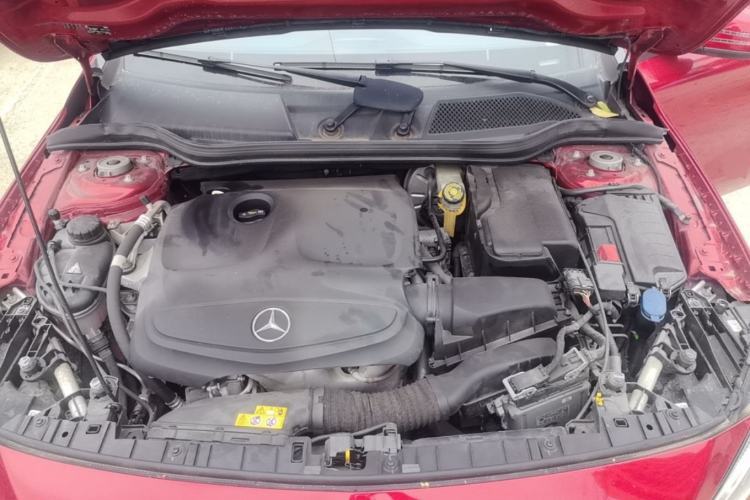 Used Mercedes-Benz GLA 2018 GLA 200 Fashion Model Engine Bay