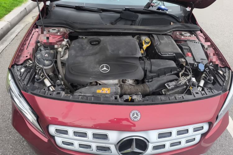 Used Mercedes-Benz GLA 2018 GLA 200 Fashion Model Engine Bay