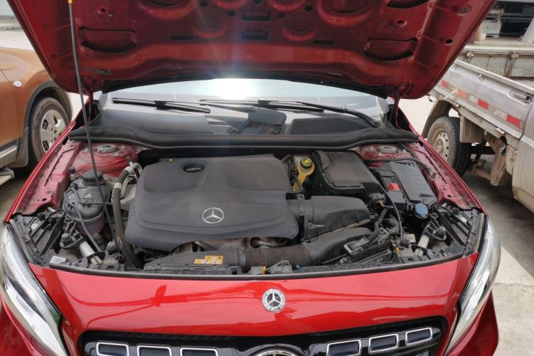 Used Mercedes-Benz GLA 2018 GLA 220 4MATIC Sport Edition Engine Bay