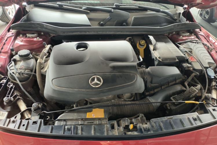 Used Mercedes-Benz GLA 2018 GLA 200 Fashion Model Engine Bay