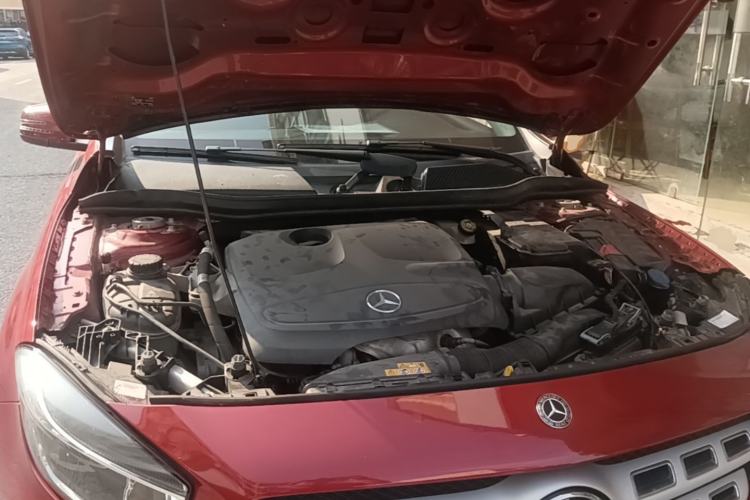Used Mercedes-Benz GLA 2018 GLA 200 Sport Edition Engine Bay