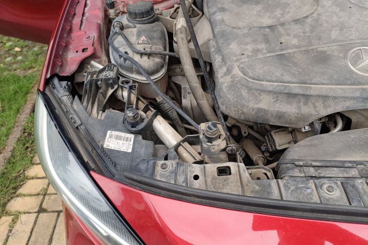Used Mercedes-Benz GLA 2018 GLA 200 Sport Edition Engine Bay Right