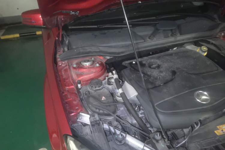 Used Mercedes-Benz GLA 2018 GLA 200 Sport Edition Engine Bay Right