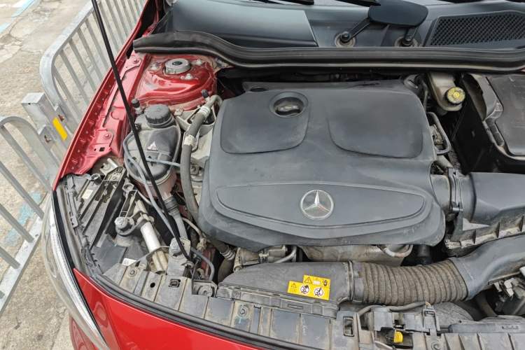 Used Mercedes-Benz GLA 2018 GLA 220 4MATIC Sport Edition Engine Bay Right