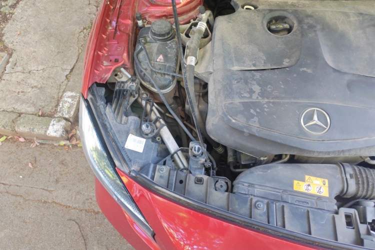 Used Mercedes-Benz GLA 2018 GLA 200 Sport Edition Engine Bay Right