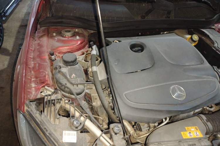 Used Mercedes-Benz GLA 2018 GLA 200 Sport Edition Engine Bay Right