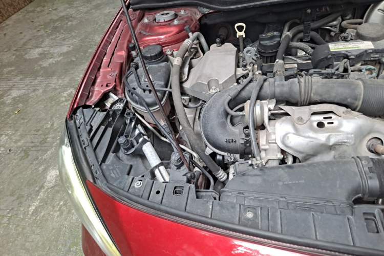 Used Mercedes-Benz GLA 2018 GLA 200 Sport Edition Engine Bay Right