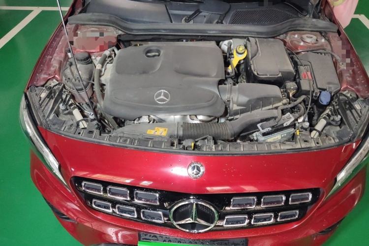 Used Mercedes-Benz GLA 2018 GLA 220 4MATIC Sport Edition Engine Bay