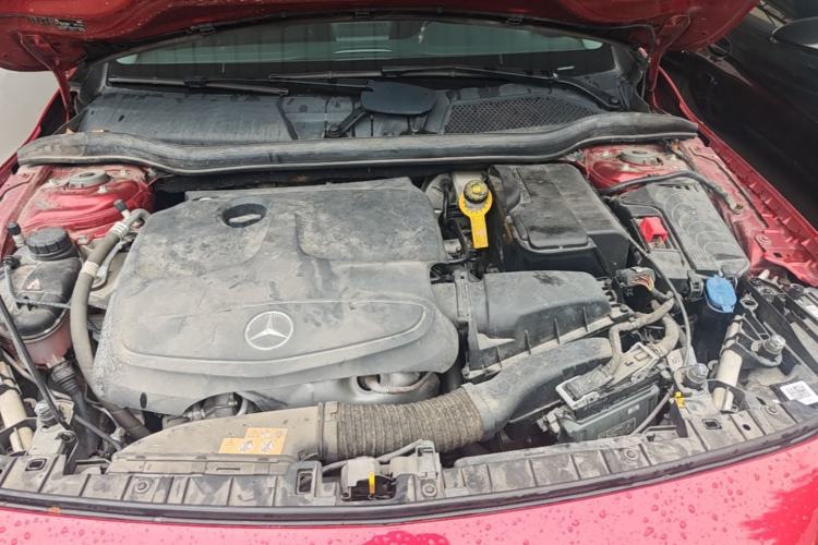 Used Mercedes-Benz GLA 2018 GLA 200 Fashion Model Engine Bay