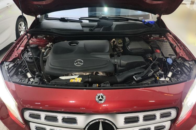 Used Mercedes-Benz GLA 2018 GLA 200 Sport Edition Engine Bay