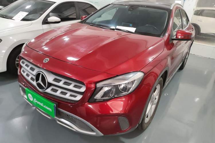 Used Mercedes-Benz GLA 2018 GLA 200 Sport Edition Guazi used car, China used car export, Used car for sale, Used cars, Cheapest cars for sale