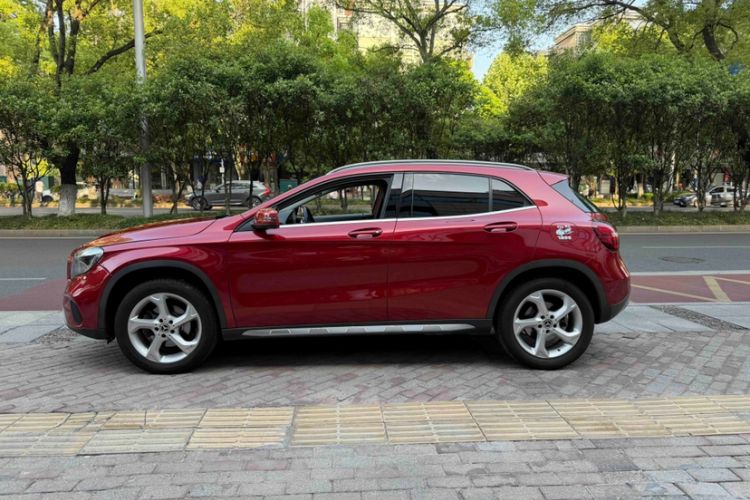Used Mercedes-Benz GLA 2018 GLA 200 Sport Edition Exterior 2