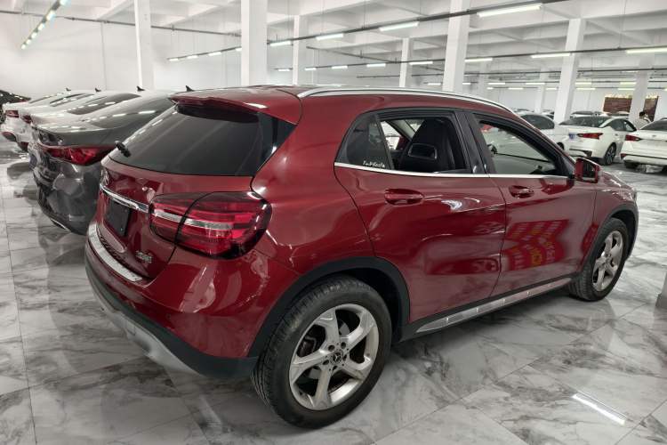 Used Mercedes-Benz GLA 2018 GLA 200 Sport Edition Exterior 4