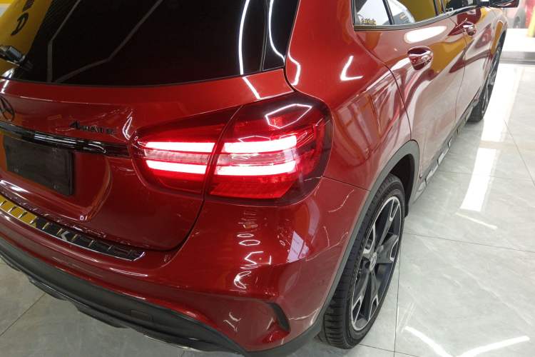 Used Mercedes-Benz GLA 2018 GLA 220 4MATIC Sport Edition Exterior 6