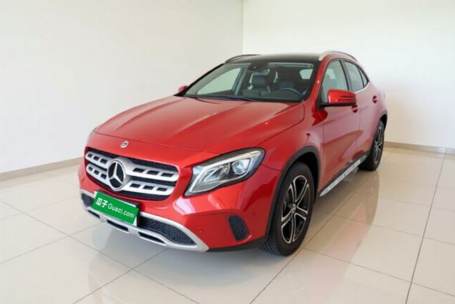 Mercedes-Benz GLA 2018 GLA 200 Fashion Model usado