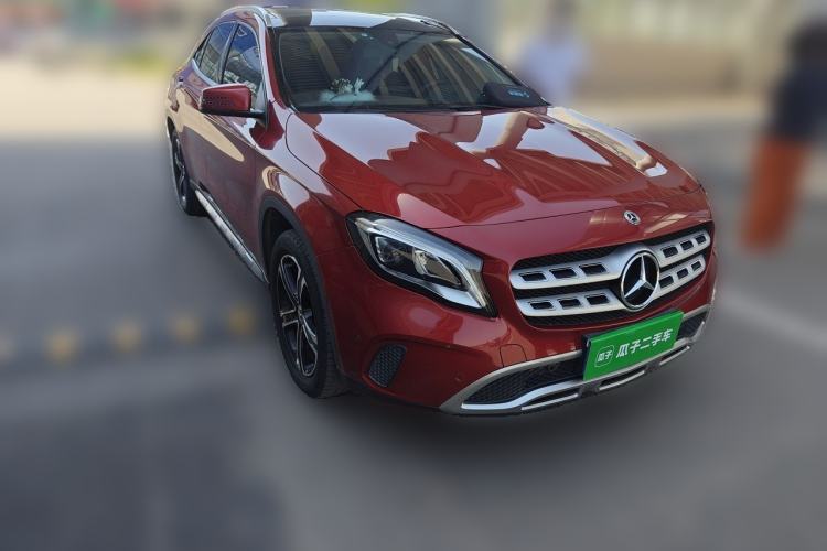 Used Mercedes-Benz GLA 2018 GLA 200 Fashion Model Front Right 45 Deg