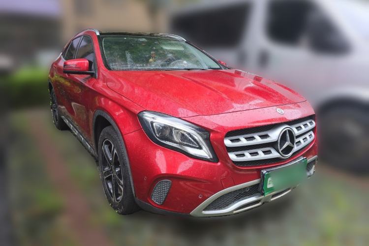 Used Mercedes-Benz GLA 2018 GLA 200 Fashion Model Front Right 45 Deg