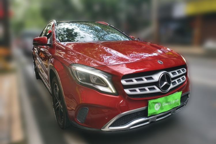 Used Mercedes-Benz GLA 2018 GLA 200 Fashion Model Front Right 45 Deg