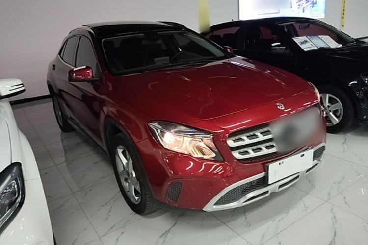 Used Mercedes-Benz GLA 2018 GLA 200 Sport Edition Front Right 45 Deg