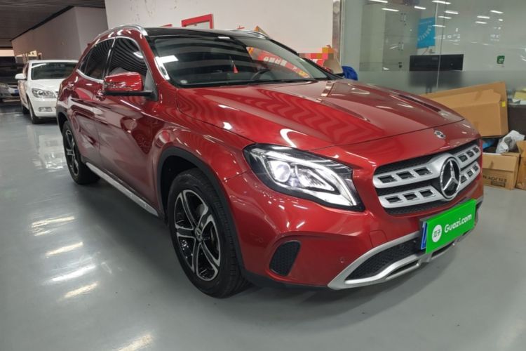 Used Mercedes-Benz GLA 2018 GLA 200 Fashion Model Front Right 45 Deg