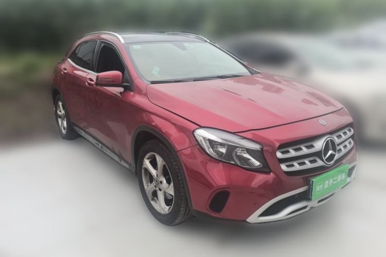 Used Mercedes-Benz GLA 2018 GLA 200 Sport Edition Front Right 45 Deg