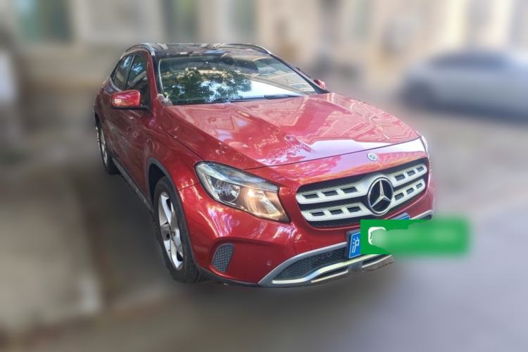 Used Mercedes-Benz GLA 2018 GLA 200 Sport Edition Front Right 45 Deg